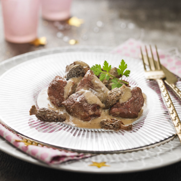 Sauté D'autruche Sauce Crémée Aux Morilles 