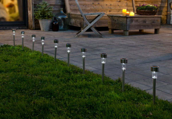 Lot De 10 Bornes Solaires Led H.35 Cm Auchan Design prix bas : le décor est planté