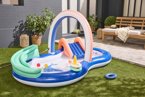 Aire De Jeu Gonflable