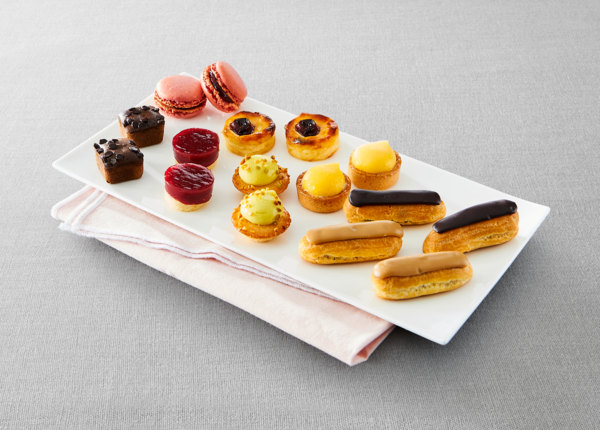 Assortiment De Petits Fours Sucrés Auchan L'apéro, ça n'a pas de prix. Ou un tout petit.